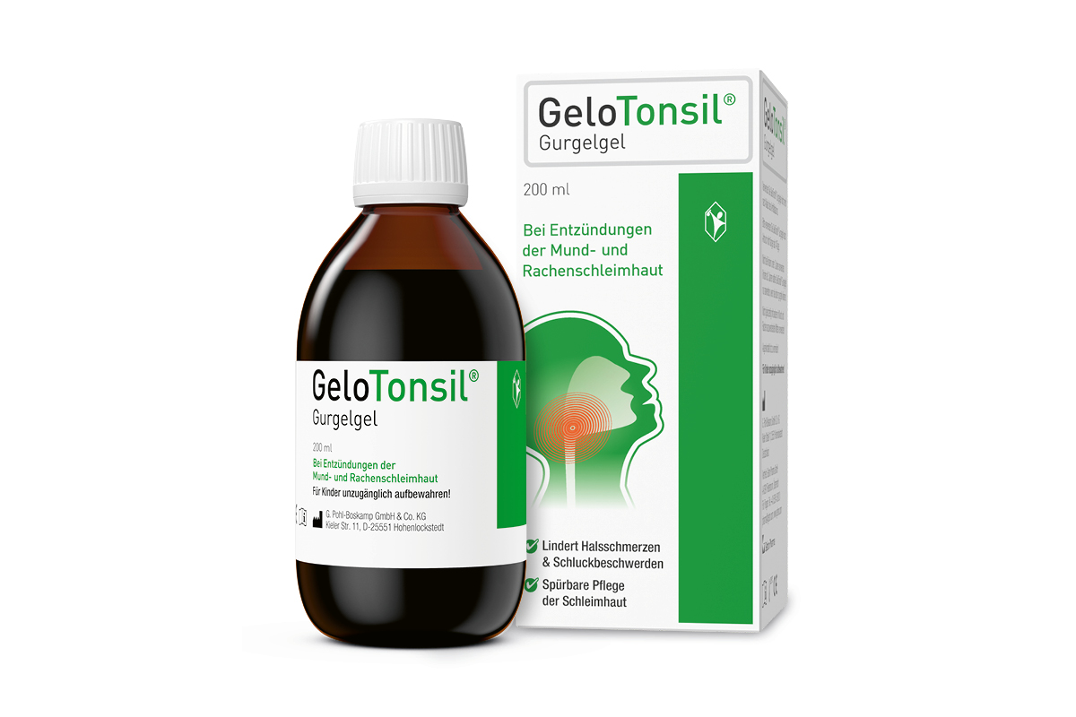 Braune 200-ml-Flasche GeloTonsil Gurgelgel mit weißem Etikett und grüner Schrift, daneben die passende Verpackung. Auf der Schachtel steht „Bei Entzündungen der Mund- und Rachenschleimhaut“, darunter eine grüne Silhouette eines Kopfes mit markiertem Halsbereich sowie die Hinweise „Lindert Halsschmerzen & Schluckbeschwerden“ und „Spürbare Pflege der Schleimhaut“. Rechts das grüne Firmenlogo.