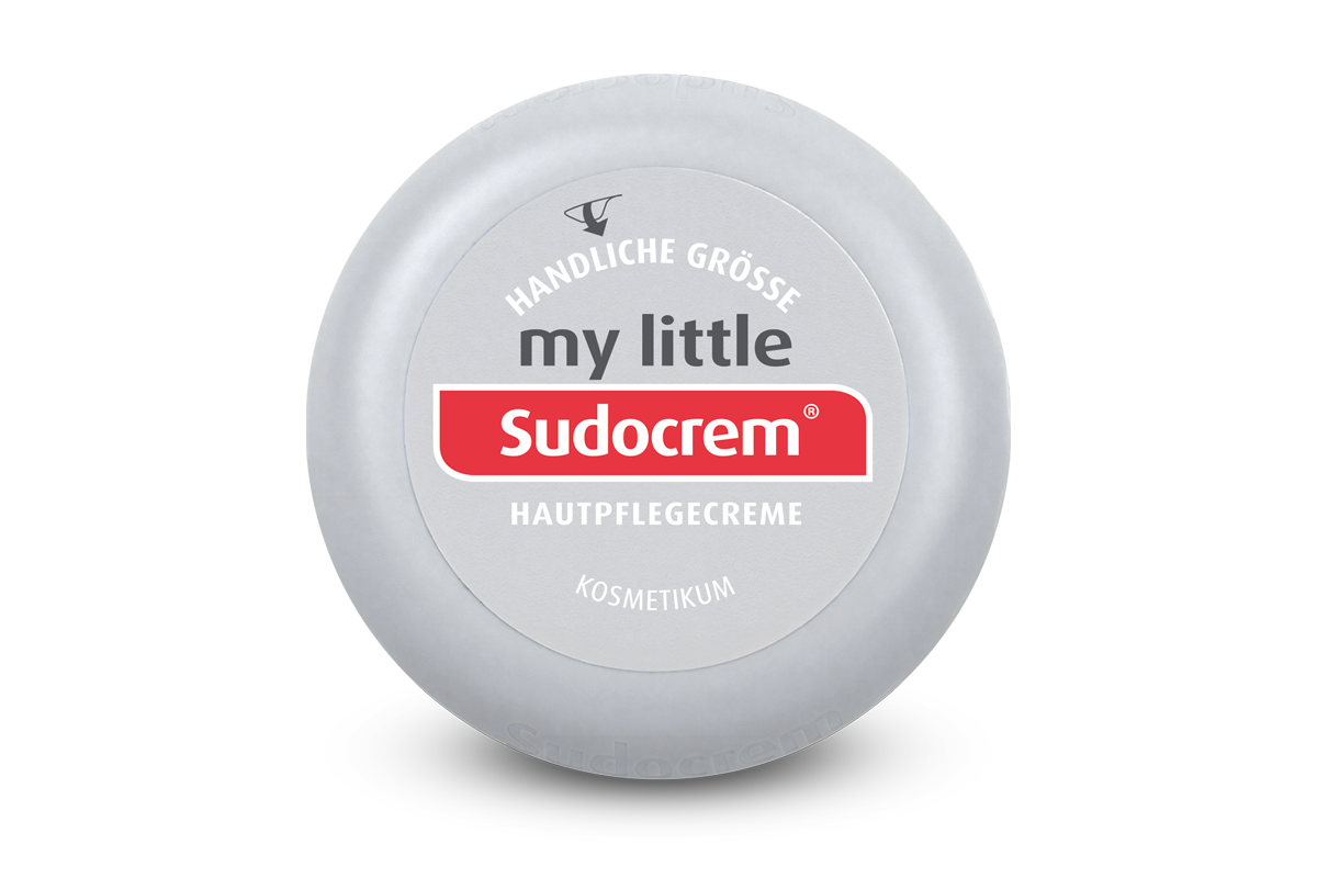 Eine Dose my little Sudocrem Hautpflegecreme, graue Verpackung mit rotem Logo, zur Behandlung und Vorbeugung von Windelausschlag, Wundreiben und Dermatitis.