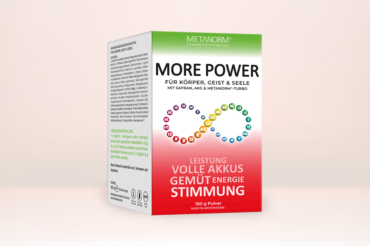 Verpackung des Produkts „MORE POWER Pulver" aus der METANORM Serie. Faltschachtel mit Informationen zu Inhaltsstoffen und Anwendungsgebieten: Produkt für Körper, Geist und Seele mit Safran, AKG und METANORM®-TURBO.